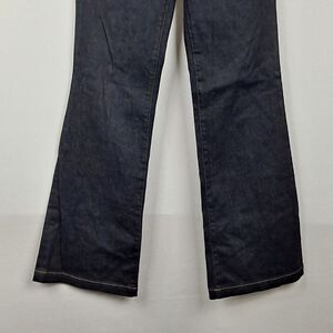 Gap Ladies 1969 flare jeans NWOT‎